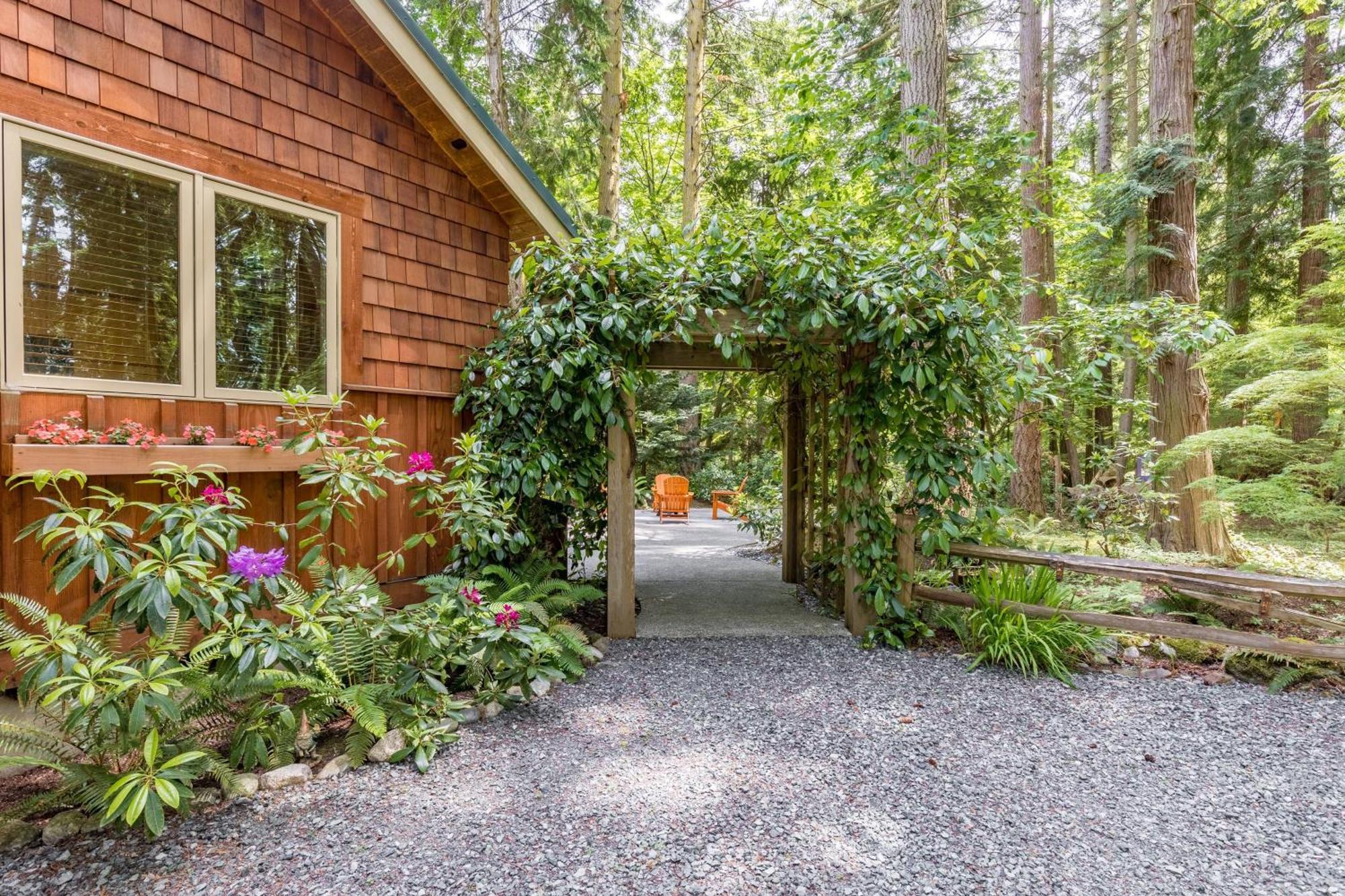 The Cottage At Herons Roost By Avantstay Langley Exterior photo